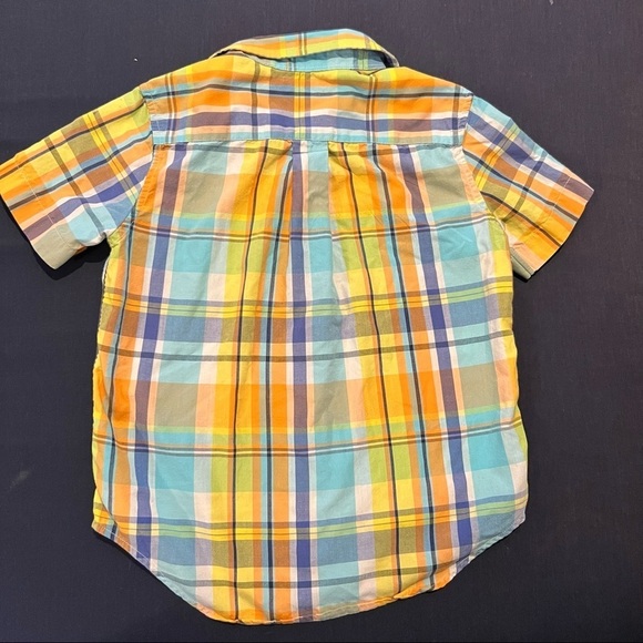 FUN, Brightly colored boy’s button down shirt by Chaps. - Picture 2 of 4
